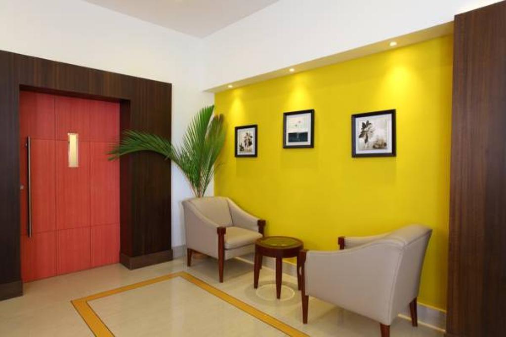 хотел luciya дворец trichur Thrissur Екстериор снимка